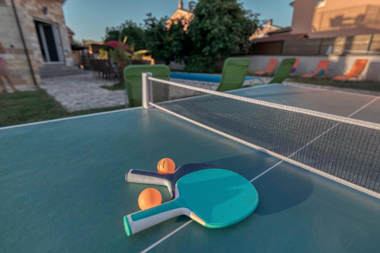 Villa Gracia - Big House, Pool, Bbq, Playground & Table Tennis, Game Room With Billiards & Table Football, Pula, Istria Exterior photo